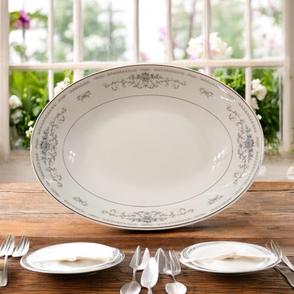 Diane Fine Porcelain China, beautiful oval vegetable serving bowl.